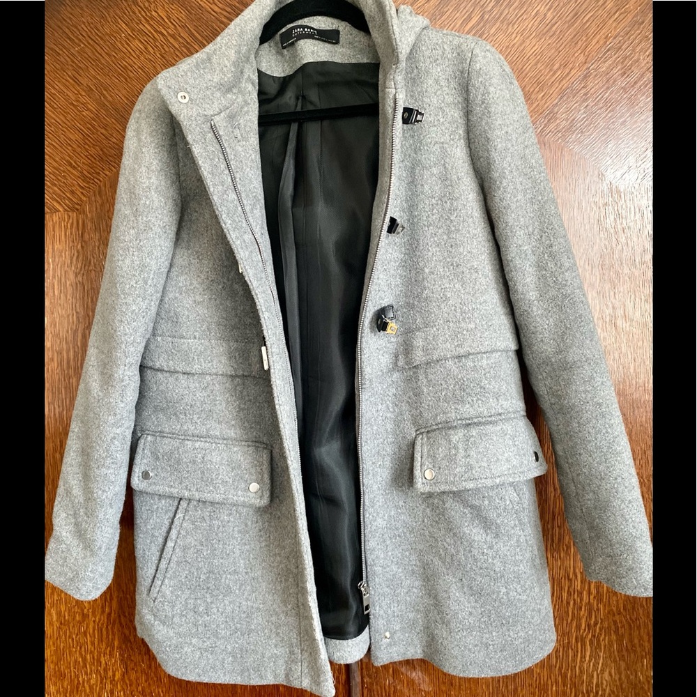 Zara flattering winter coat size small